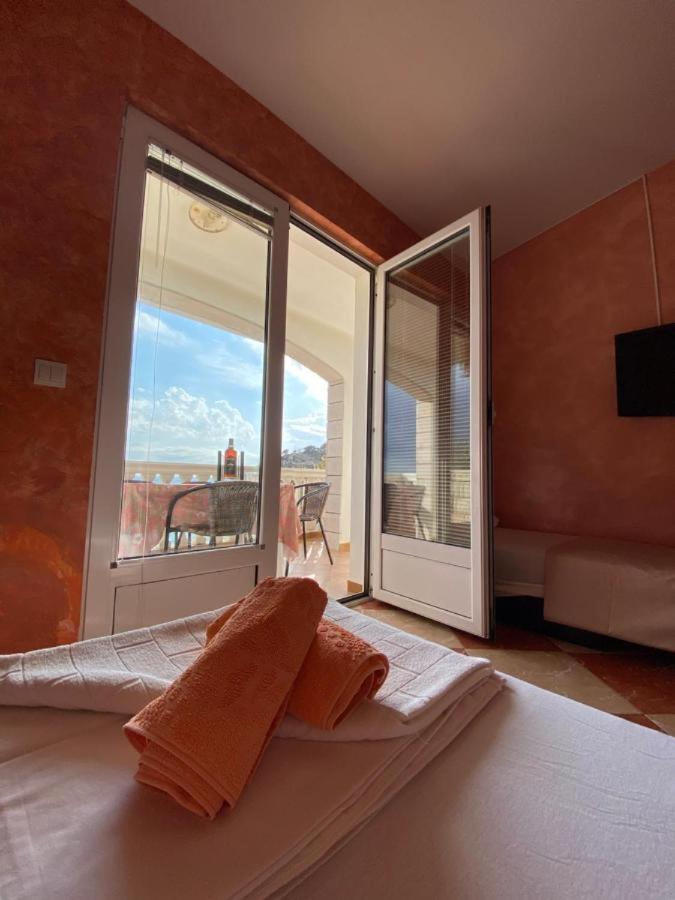 Apartmani Luksic Sutomore Exterior photo